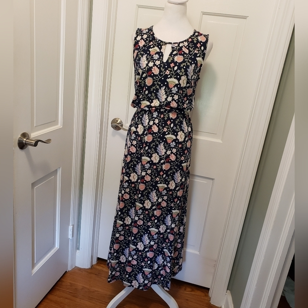 Talbots Key Hole Floral Print Maxi Dress Size Medium, Preppy, Fun, Casual